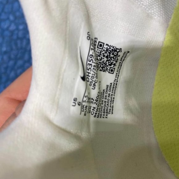 Nike Maxfly track and field sprinting spikes - Picture 5 of 5